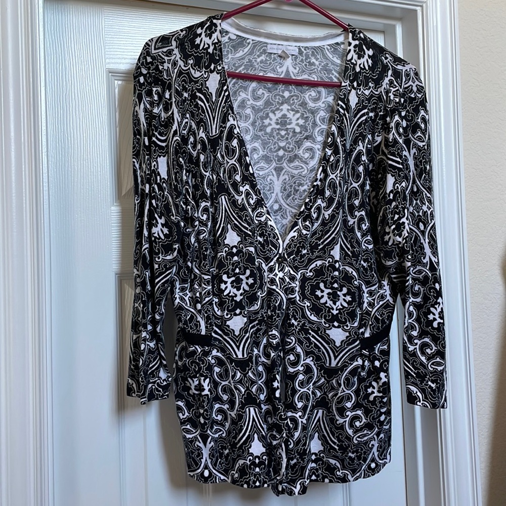 New York & Co. cardi. Lightweight %100 cotton sweater.